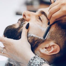 A Barbearia Carbella, investe nos melhores profissionais para te oferecer atendimento que preza pela excelência na qualidade dos serviços e produtos.Pois sabemos que os homens estão cada vez mais preocupados com estética.